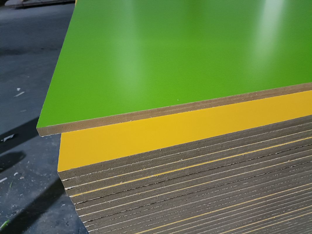 Modern 4x8 kayu papan Melamin menghadap plywood Mdf Atau Partikel Untuk Furnitur