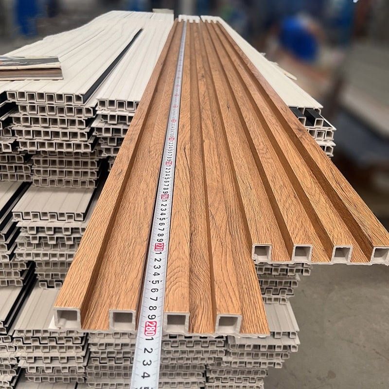 Pabrik Dekorasi Indoor PVC Lapisan Cladding Wall Board WPC Interior Fluted Wall Panel