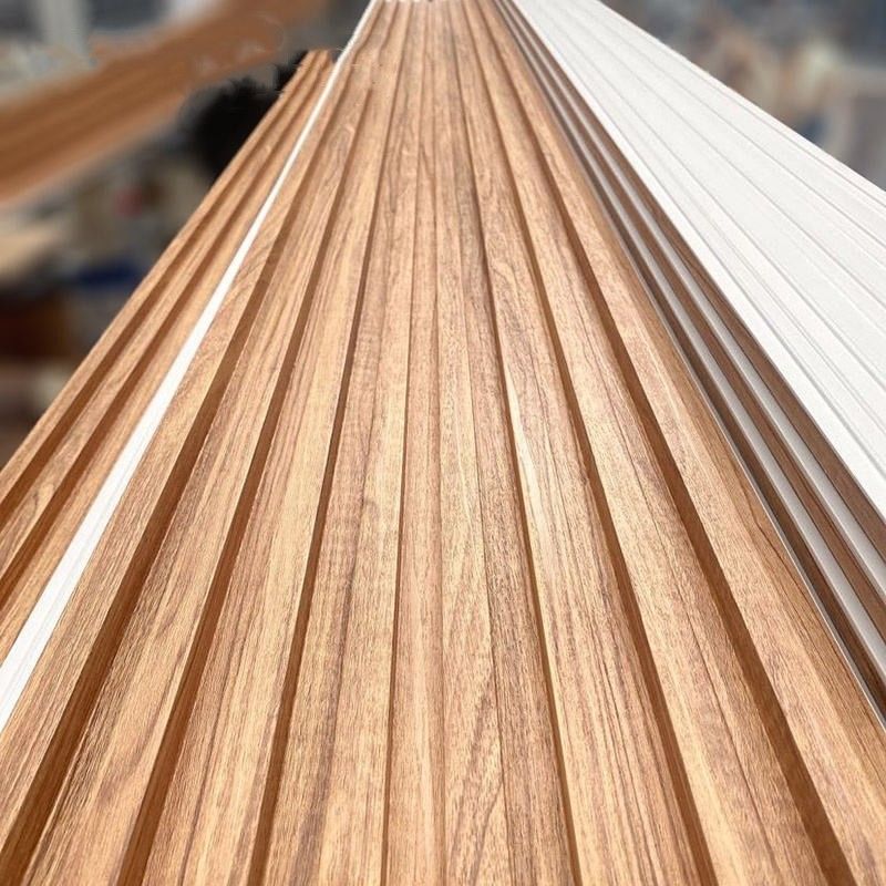 Pabrik Dekorasi Indoor PVC Lapisan Cladding Wall Board WPC Interior Fluted Wall Panel