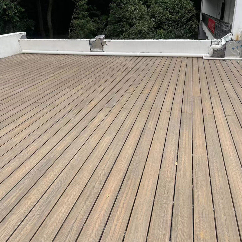 2024 Paling Populer Desain Baru Waterproof Anti Slip Hollow Outdoor Teras Decking Wpc Deck Teras Flooring Tiles
