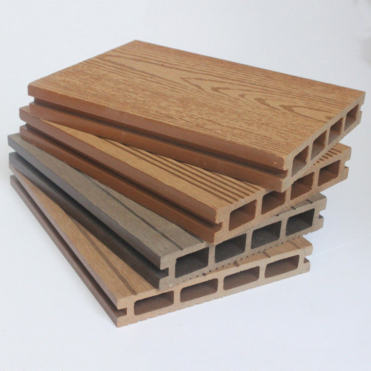 2024 Paling Populer Desain Baru Waterproof Anti Slip Hollow Outdoor Teras Decking Wpc Deck Teras Flooring Tiles