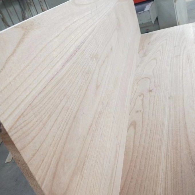 Gaya Baru VIETNAM Produk Kayu Padat Kayu Teak Kayu gergaji / Kayu / Kayu Karat Paulownia Edge Papan Lem Untuk Dijual