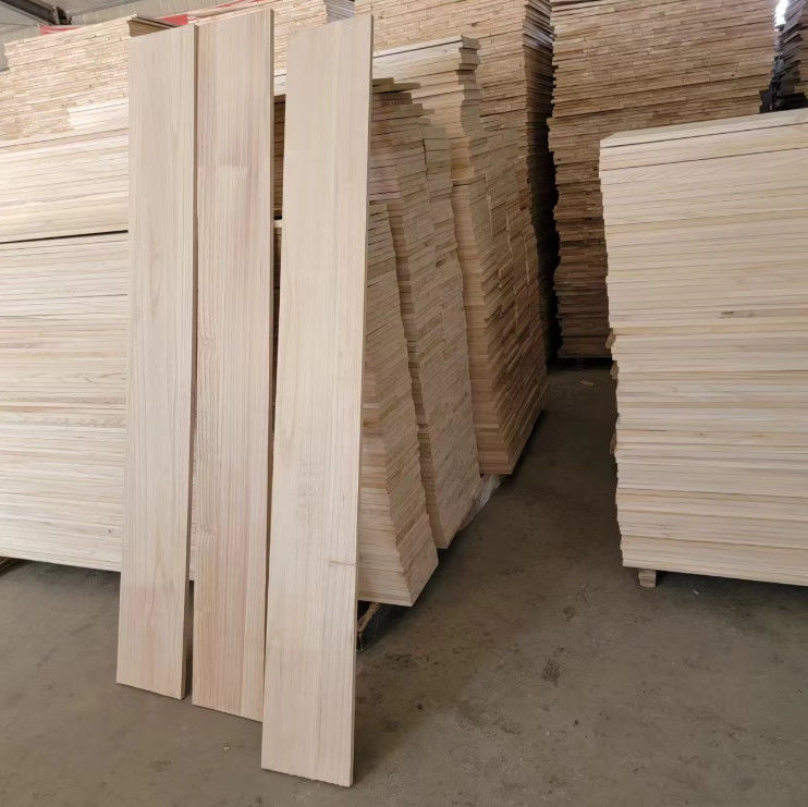 Paulownia Finger Joint Board Harga padat Paulownia kayu yang diolah Harga Kayu gergaji Kayu tepi kayu panel dinding yang dilekatkan