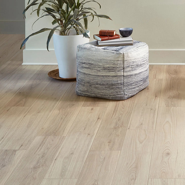 4mm 5mm 6mm 7mm 8mm tahan goresan lantai vinyl mewah lantai vinyl papan klik kunci tahan air lantai spc