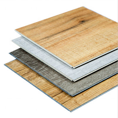Mewah Tahan Air Klik SPC Vinyl Flooring Anti Gores Permukaan Timbul