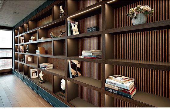 FSC Wooden Grain Interior Panel Dinding WPC Moisture Proof Logo Disesuaikan