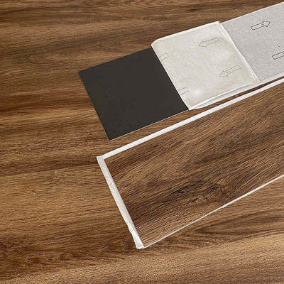 Lantai PVC Perekat Diri Tahan Aus Mudah Dirawat