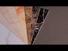 Lembaran Marmer PVC Terbaru dengan Lapisan UV Tahan Air Pemasangan Interlock untuk Ruang Tamu.